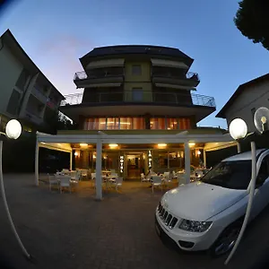 https://hotel-la-playa.emilia-romagnahotels.net